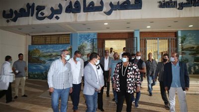وزيرة الثقافة: مسرح مكشوف ومركز لتنمية المواهب بقصر ثقافة برج العرب