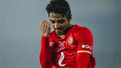 طاهر محمد يسجل التعادل للأهلي في شباك الرجاء المغربي