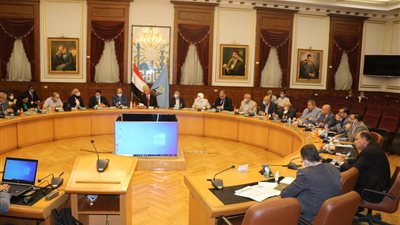 محافظ القاهرة يستعرض أهم الإنجازات والمشروعات لعام 2021