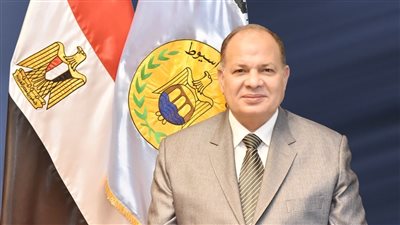 تعرف على الشروط.. أسيوط تعلن عن حاجتها لشغل 3 وظائف قيادية شاغرة