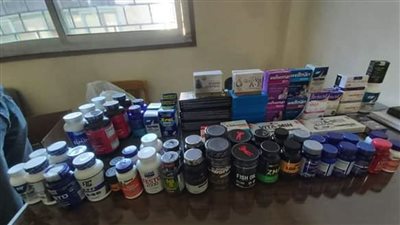 ضبط 1.5 مليون قرص منشطات ومكملات غذائية مهربة جمركيًا داخل مخزن بالقاهرة