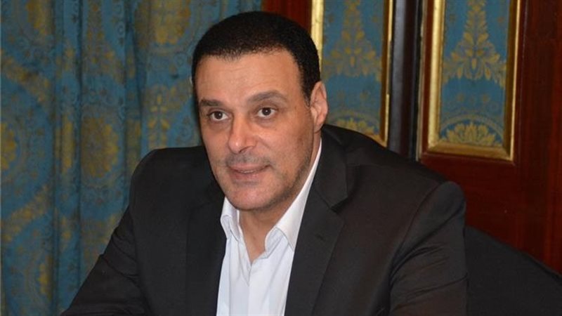 عصام عبد الفتاح،
