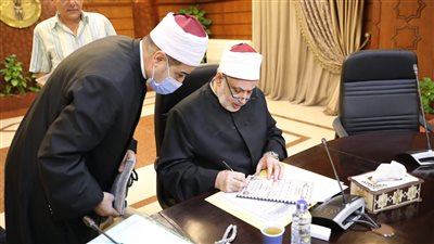 وكيل الأزهر يعتمد نتيجة الشهادتين الابتدائية والإعدادية لأبنائنا في الخارج