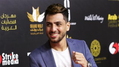 وليد سامي: هذه الأسباب جعلتني أهدي أغنية الفضائيات العربية لروح سمير غانم ودلال عبد العزيز