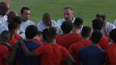 أخبار الأهلي: الخطيب يحضر مران الفريق لدعم اللاعبين قبل مباراة السوبر المحلي