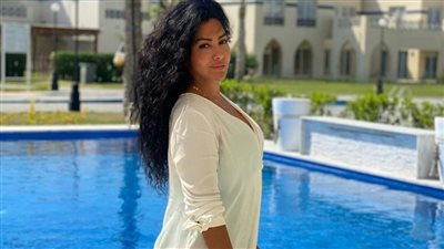 ميرهان حسين بإطلالة جذابة في أحدث ظهور