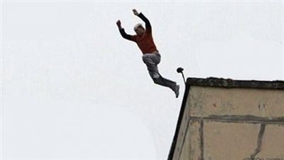 يعاني أزمة نفسية بسبب وزنه الزائد.. تحريات انتحار طالب الطب بأكتوبر 