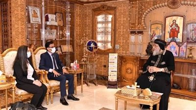 البابا تواضروس يستقبل سفيرين وقنصلين جددا لمصر