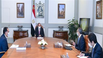 السيسي يتابع المشروعات الإستراتيجية الخاصة بقطاع الاتصالات وتكنولوجيا المعلومات