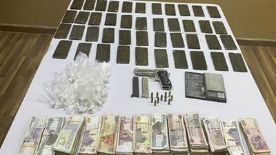 حبس 5 عناصر إجرامية 4 أيام لحيازة أسلحة نارية ومخدرات