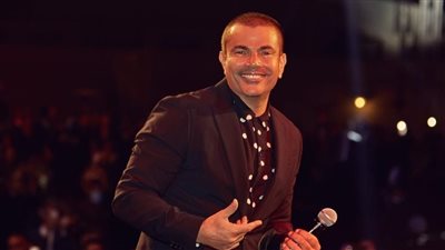 عزيز الشافعي يهنئ عمرو دياب في عيد ميلاده: أنت الحظ يا حظ