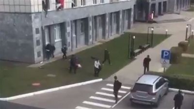 قتلى وجرحى في إطلاق نار بجامعة روسية.. والطلاب يفرون من النوافذ| فيديو
