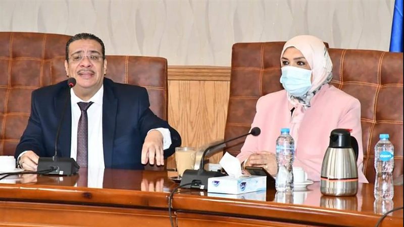 الدكتور  أحمد زكى