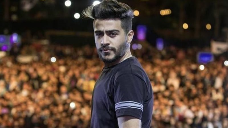 المطرب أحمد كامل