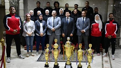وزير الرياضة يكرم لاعبي المنتخب المصري للكيك بوكسينج ومنتخب السامبو