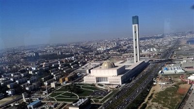 ثالث أكبر المساجد في العالم.. استياء جزائري لحذف صحيفة مئذنة الجامع الأعظم خلال جنازة بوتفليقة