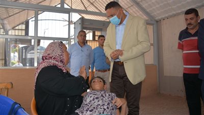 محافظ الدقهلية يستجيب لمطالب أسرتين بتوفير العلاج اللازم لابنيهما 