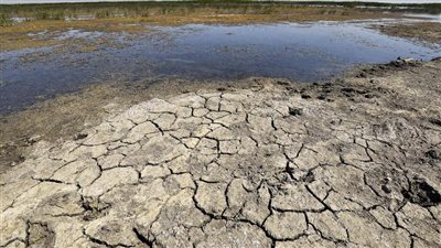 العراق: إيران تحفر أنفاقًا وتغير مجرى المياه