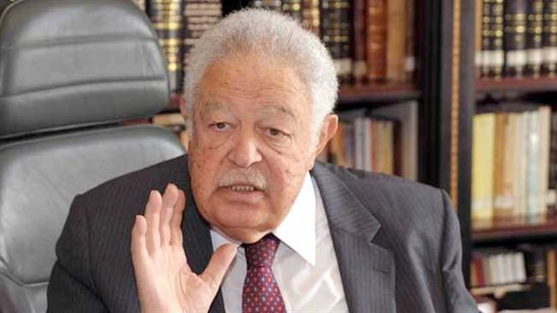 رجائي عطية نقيب المحامين