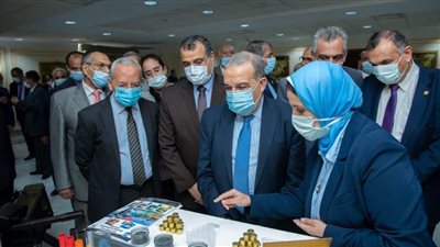  وزير الإنتاج الحربى يتفقد معروضات الوزارة المقرر عرضها في EDEX 2021 | صور