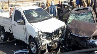 إصابة 6 أشخاص في حادث تصادم سيارتين بالمنيا