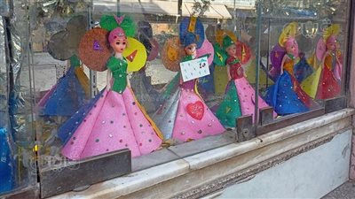 أسعار عروسة المولد والحلويات في شوادر باب البحر| فيديو