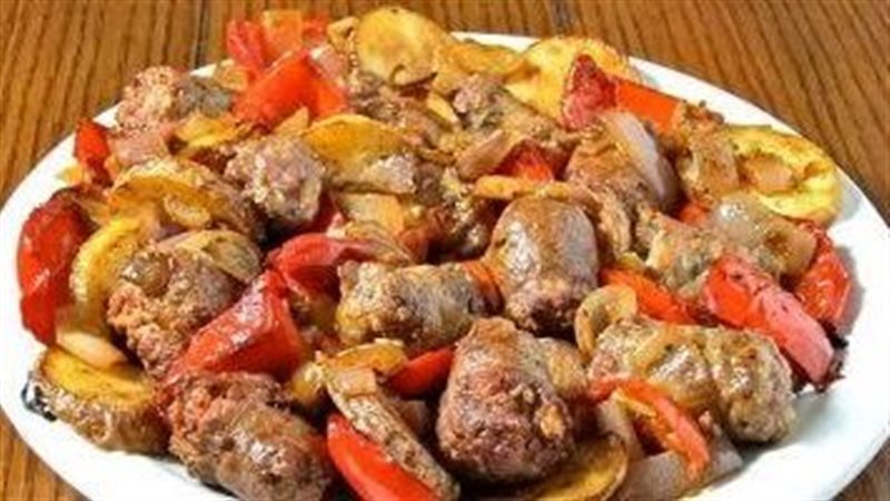 طريقة عمل السجق بالبصل