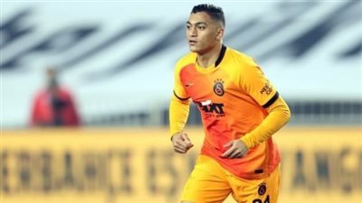 مصطفى محمد بديلًا في مباراة جالاتا سراي وبشكتاش
