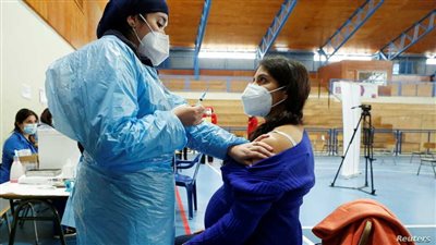 الوضع معقد.. سر تأجيل فايزر دراسة تأثير لقاحها على الحوامل