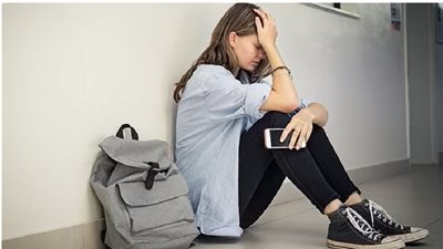 يعرف حالتك النفسية ويحذر من الانتحار.. تطوير تقنية جديدة لـ