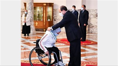  شاهد.. السيسي يمنح الأوسمة لأبطال دورة الألعاب البارالمبية طوكيو 2020 