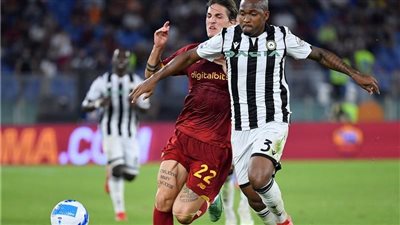 روما يعود للانتصارات بفوزه على أودينيزي بهدف نظيف في الدوري الإيطالي