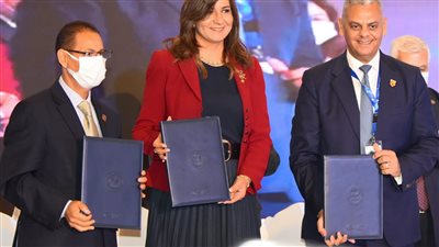 وزيرة الهجرة: عقد جمعية عمومية لمجموعة شركات التأمين المكلفة بإصدار الوثيقة 