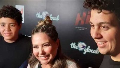 بعد ظهورها مع نجلها الشاب.. تعرف على العمر الحقيقي للفنانة صابرين