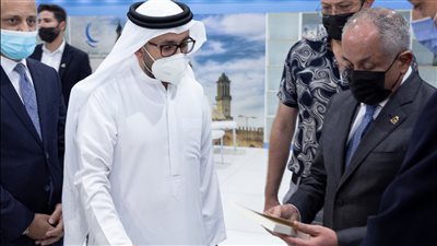 وزير الثقافة الأردني يزور جناح مجلس حكماء المسلمين بمعرض عمّان الدولي للكتاب 