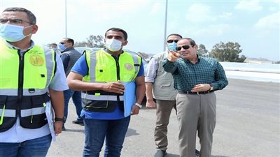 بسام راضي: السيسي يتفقد أعمال تطوير وتوسعة الطريق الدائري خاصة قطاع القوس الشرقي من منطقة محور جيهان السادات حتي محور شبرا بنها الحر