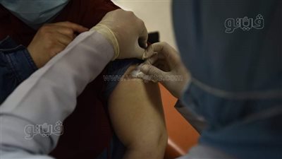تطعيم أكثر من 966 ألفا و367 من العاملين بالتعليم قبل الجامعي بجرعتي لقاح كورونا
