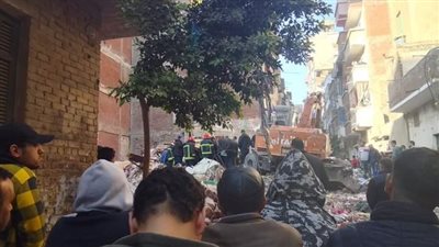 بأمر النيابة.. لجنة هندسية تعاين عقار الورديان المنهار في الإسكندرية 