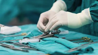 تفسير رؤية العملية الجراحية في المنام وعلاقتها بمواجهة مشاكل صعبة 