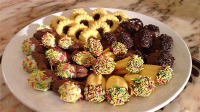 طريقة عمل البيتيفور من الشيف نجلاء الشرشابي (فيديو)