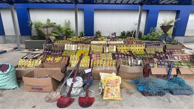 ضبط 2.7 مليون صاروخ ألعاب نارية داخل 3 ورش للتصنيع بالفيوم