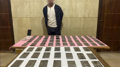 سقوط عنصر اجرامى بحوزة 65 طربة حشيش قبل ترويجهم بشمال سيناء 