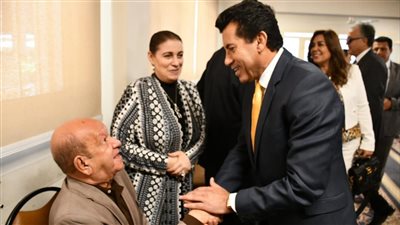 وزير الرياضة يشهد احتفالات الطائفة الإنجيلية بعيد القيامة المجيد