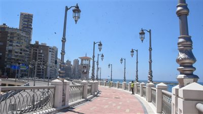 14 معلومة عن ممشى السادات بالإسكندرية ومشروعات النفق والكباري بـ45 