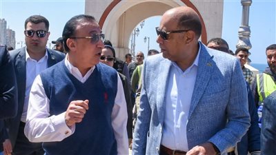 محافظ الإسكندرية يتفقد كوبري وممشى السادات