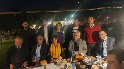أمسية رمضانية في حفل إفطار حزب الدستور بحضور قيادات سياسية وحزبية 