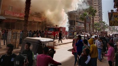 النيابة تنتدب المعمل الجنائي في حريق محل أثاث الهرم (صور)