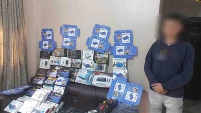 ضبط مصنع أجهزة فك شفرات القنوات الفضائية بكفر الشيخ 