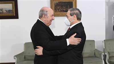 الرئيس الجزائري يستقبل وزير الخارجية السوري