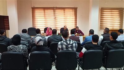 استمرار تنفيذ منتدى الحوار الوطني فيما يفكر الشباب بالبحيرة (صور)